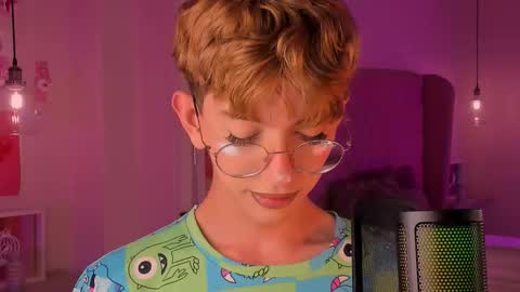 Snapshot of imdamiano chatting on September 12, 2025, 7:47 pm Damiano online show from September 12, 2025, 7:47 pm