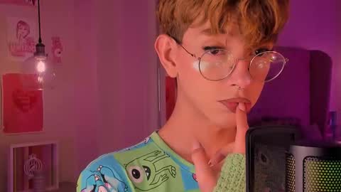 Snapshot of imdamiano chatting on September 13, 2025, 6:40 pm Damiano online show from September 13, 2025, 6:40 pm