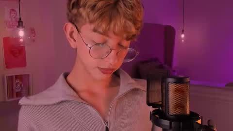 Snapshot of imdamiano chatting on October 2, 2025, 10:06 pm Damiano online show from October 2, 2025, 10:06 pm