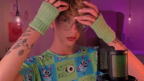 Snapshot of imdamiano chatting on October 6, 2025, 11:57 pm Damiano online show from October 6, 2025, 11:57 pm