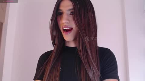     online show from November 3, 2025, 1:34 pm