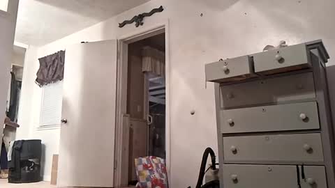 imdown2party online show from March 31, 2026, 6:58 am