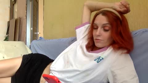 Snapshot of imelissa8malis chatting on September 16, 2025, 11:44 am irina online show from September 16, 2025, 11:44 am