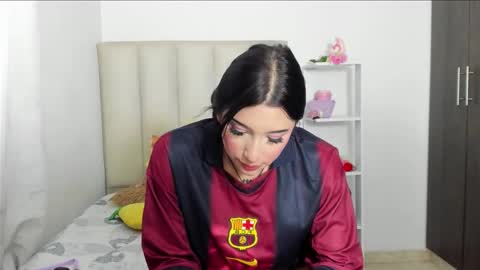 Snapshot of imemily444_ chatting on February 6, 2026, 10:24 pm imemily444_ online show from February 6, 2026, 10:24 pm