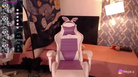 Freyja online show from February 9, 2025, 11:15 pm