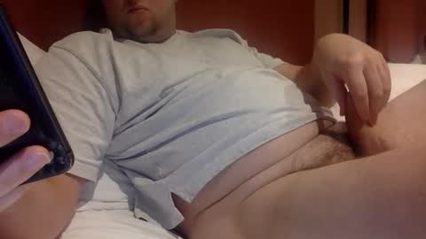 imhereforyou12345 online show from April 16, 2026, 4:57 am