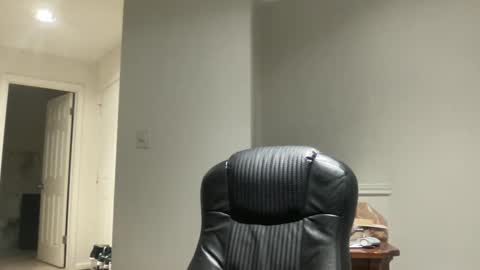 Snapshot of imightgetnaked chatting on February 18, 2025, 1:43 am imightgetnaked online show from February 18, 2025, 1:43 am