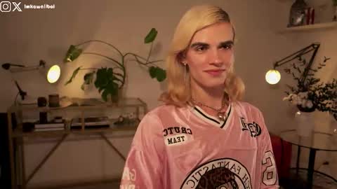 sasha hethey online show from October 8, 2025, 6:38 pm