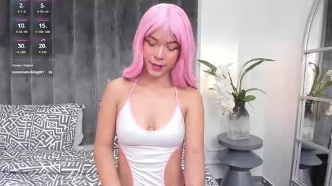 Luuciia  online show from October 17, 2025, 3:53 am