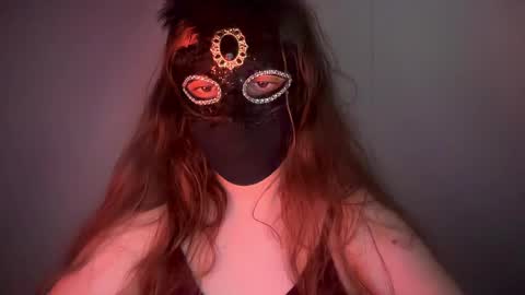 Miss Amelie online show from March 10, 2025, 7:32 am