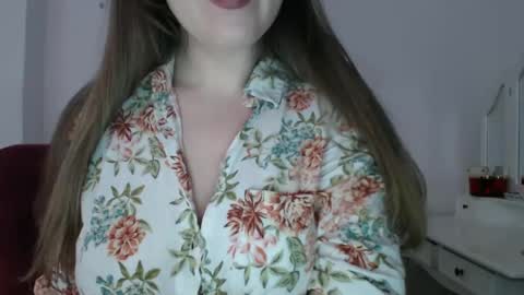 Pola online show from February 16, 2025, 9:59 pm