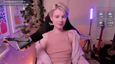 Snapshot of imnotmia chatting on February 23, 2025, 10:17 am Mia online show from February 23, 2025, 10:17 am