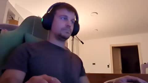 imperat0rp online show from November 6, 2025, 6:09 pm