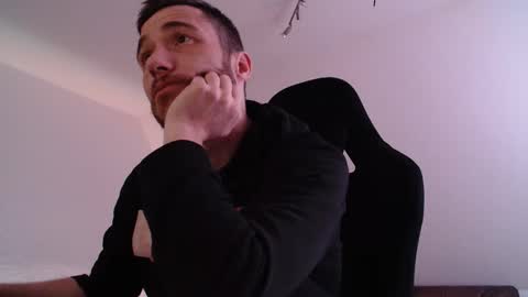 Flummi online show from November 2, 2025, 12:57 am