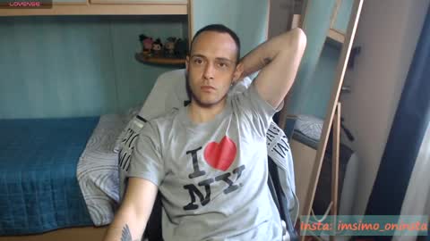Snapshot of imsimo chatting on May 20, 2026, 3:51 pm Simo online show from May 20, 2026, 3:51 pm