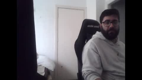 imstillfish online show from October 12, 2025, 11:31 am