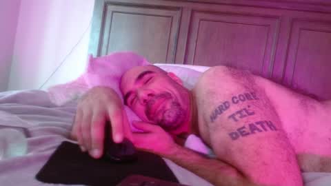 I use to be imeverythingandnothing online show from December 29, 2024, 2:21 pm