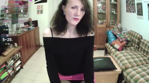 Snapshot of in_the_mood_for_you_maybe chatting on December 2, 2024, 11:51 pm Vanessa online show from December 2, 2024, 11:51 pm