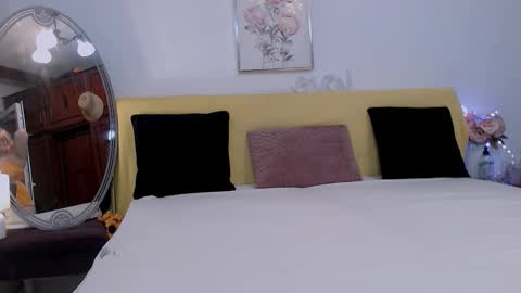 Ina online show from December 3, 2025, 10:41 pm