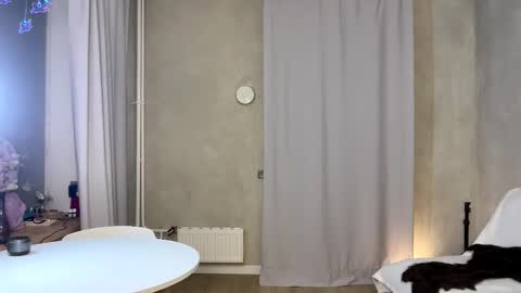 oksana  online show from December 15, 2025, 4:55 pm