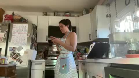 InBedWithLexi online show from November 27, 2025, 7:49 pm