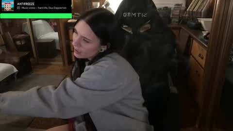 Carter online show from December 16, 2025, 5:34 am