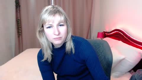 incredible_ariela online show from January 4, 2025, 1:21 pm