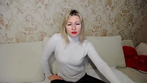 incredible_ariela online show from February 5, 2025, 11:02 am