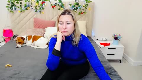 incredible_ariela online show from January 13, 2026, 6:18 am