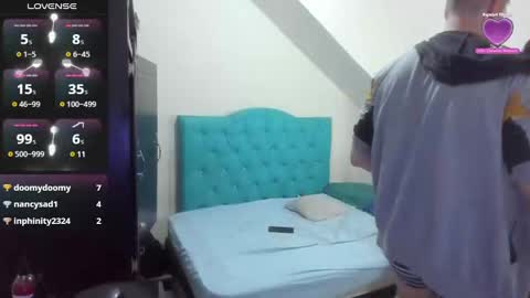 incubus_couple1 online show from December 5, 2024, 1:28 pm