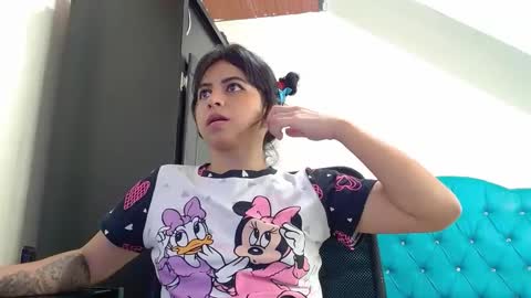 incubus_couple1 online show from January 25, 2025, 4:02 am