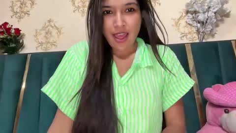 priya online show from May 6, 2026, 4:19 am