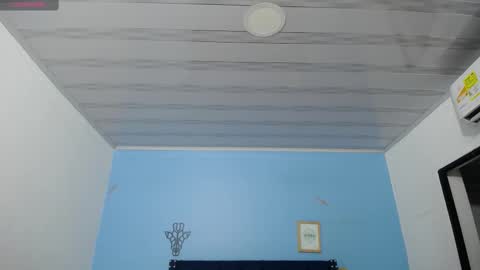 indian_whore18 online show from February 15, 2025, 3:31 am