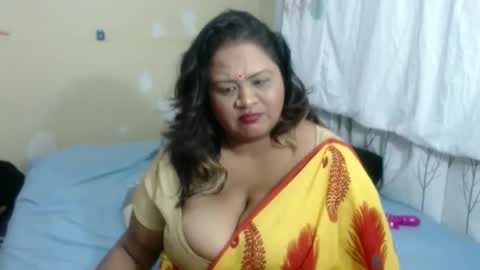 Snapshot of indianass38dd chatting on October 29, 2025, 10:11 pm indianass38dd online show from October 29, 2025, 10:11 pm