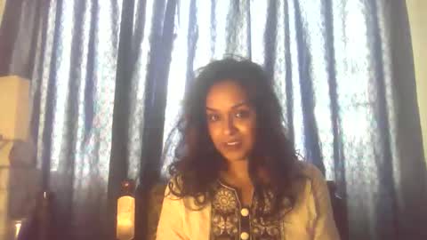 indiancutiexo online show from December 18, 2025, 9:15 am