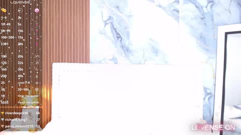 LITTLE AINHOA  online show from January 7, 2025, 7:28 pm