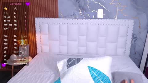 LITTLE AINHOA  online show from January 15, 2025, 8:26 pm