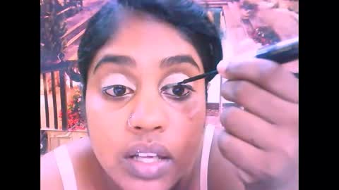 Snapshot of indiandiva27 chatting on February 18, 2026, 6:42 am indiandiva27 online show from February 18, 2026, 6:42 am