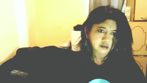 indianpleasures21 online show from April 9, 2026, 12:54 pm