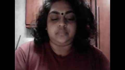 indianpooja1027 online show from November 6, 2025, 7:15 pm