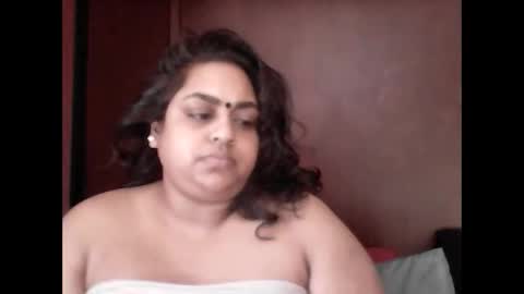 indianpooja1027 online show from April 21, 2026, 7:14 am