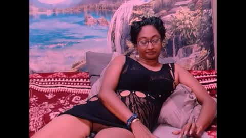 Shreya online show from February 7, 2025, 5:29 pm