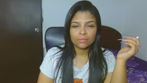 Aleja vallejo online show from December 24, 2024, 5:02 pm