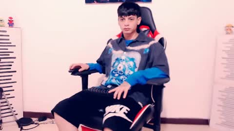 matias online show from May 8, 2026, 1:55 am