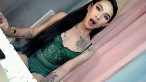 Snapshot of indra_mae chatting on May 27, 2026, 6:16 pm Mae online show from May 27, 2026, 6:16 pm