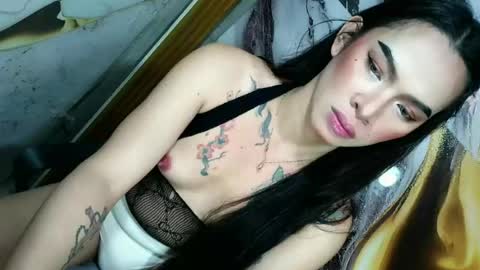 Snapshot of indra_mae chatting on July 6, 2026, 3:36 pm Mae online show from July 6, 2026, 3:36 pm