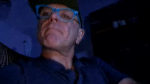 inertiageek9999 online show from September 25, 2025, 8:07 am