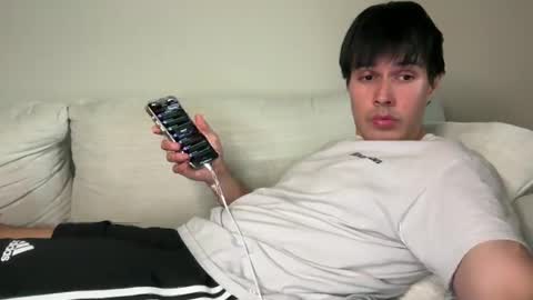 Lucas online show from December 23, 2024, 3:40 am