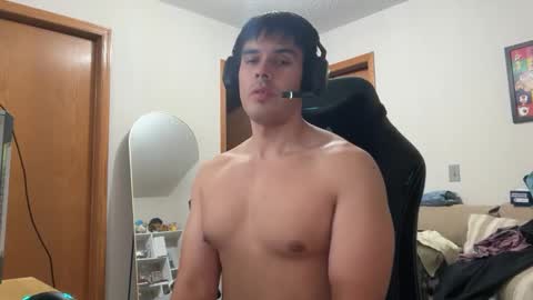 Lucas online show from November 14, 2025, 4:55 am