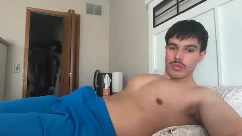 Lucas online show from May 3, 2026, 9:32 pm
